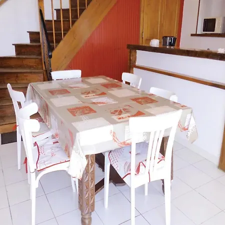 بيت للعطل Holiday With Sea View 04